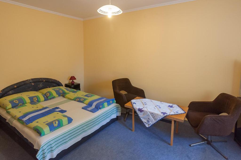 Paratlan Apartmanhaz Szilvásvárad Chambre photo