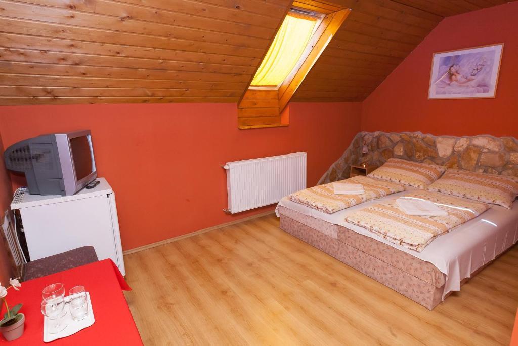 Appartement Paratlan Apartmanhaz à Szilvásvárad Extérieur photo