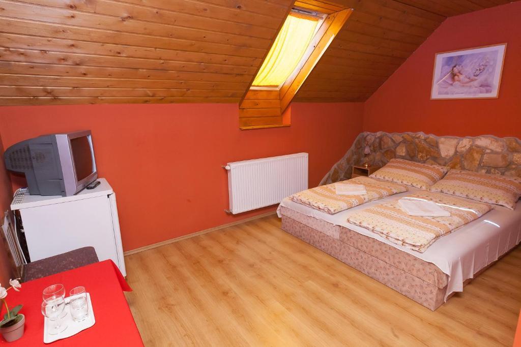 Paratlan Apartmanhaz Szilvásvárad Extérieur photo